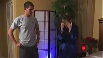 A Mom Has a Pervert for a Son-Stepmomxxxx.com
